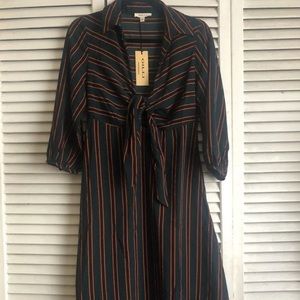 Gilli Collared Midi Dress NWT Size Small